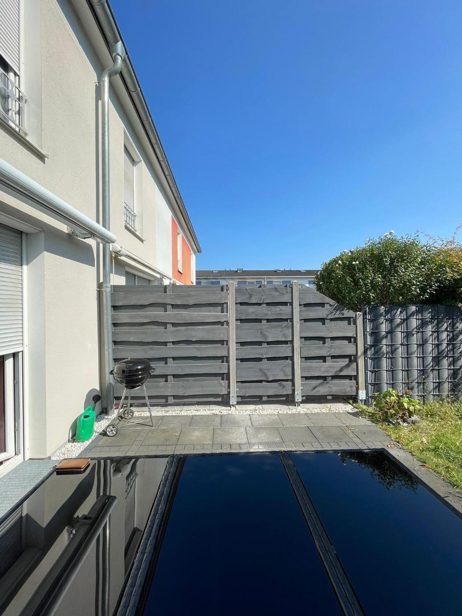 Geraeumiges Ferienhaus In Koblenz コブレンツ エクステリア 写真
